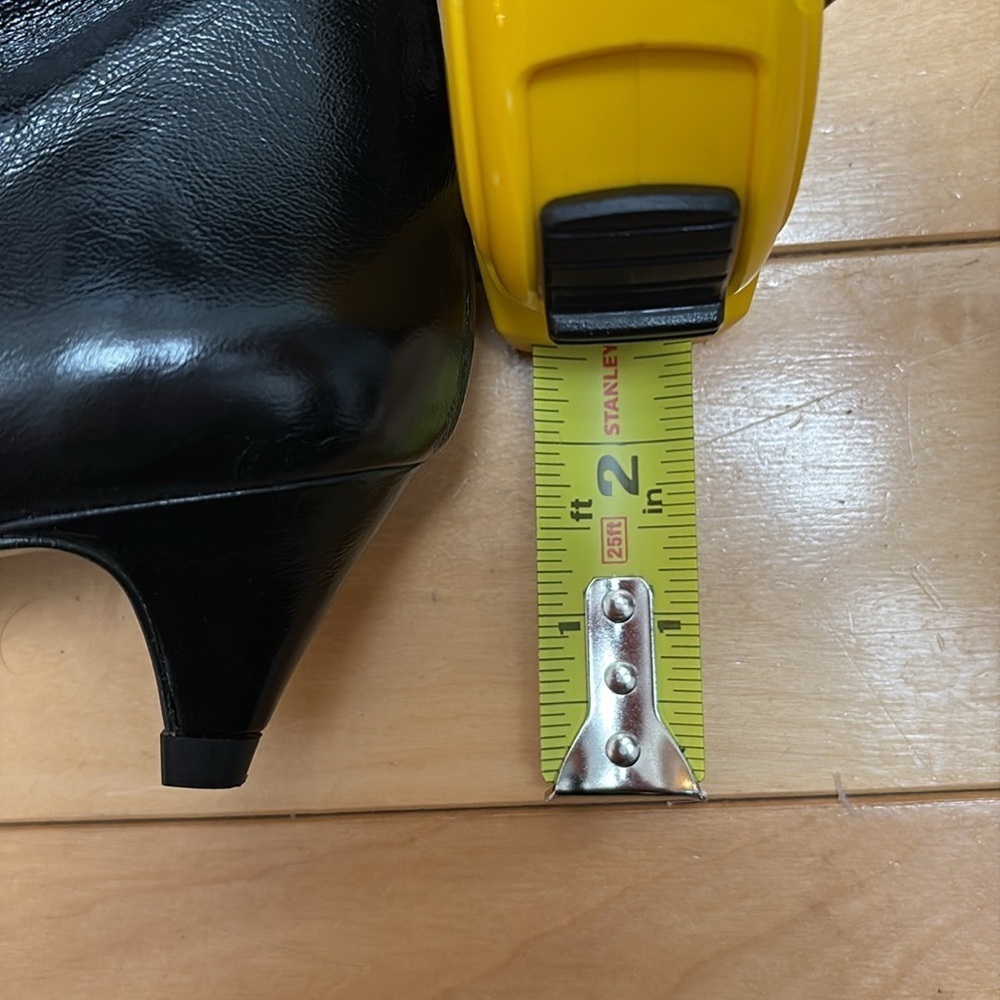 ZARA patent leather kitten heel pointed toe booties with front zipper & ruffles! - Picture 9 of 9